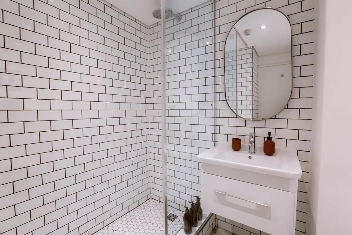 Apartamento Stylish, Modern, Walk To Restaurants And Cbd Ciudad del Cabo