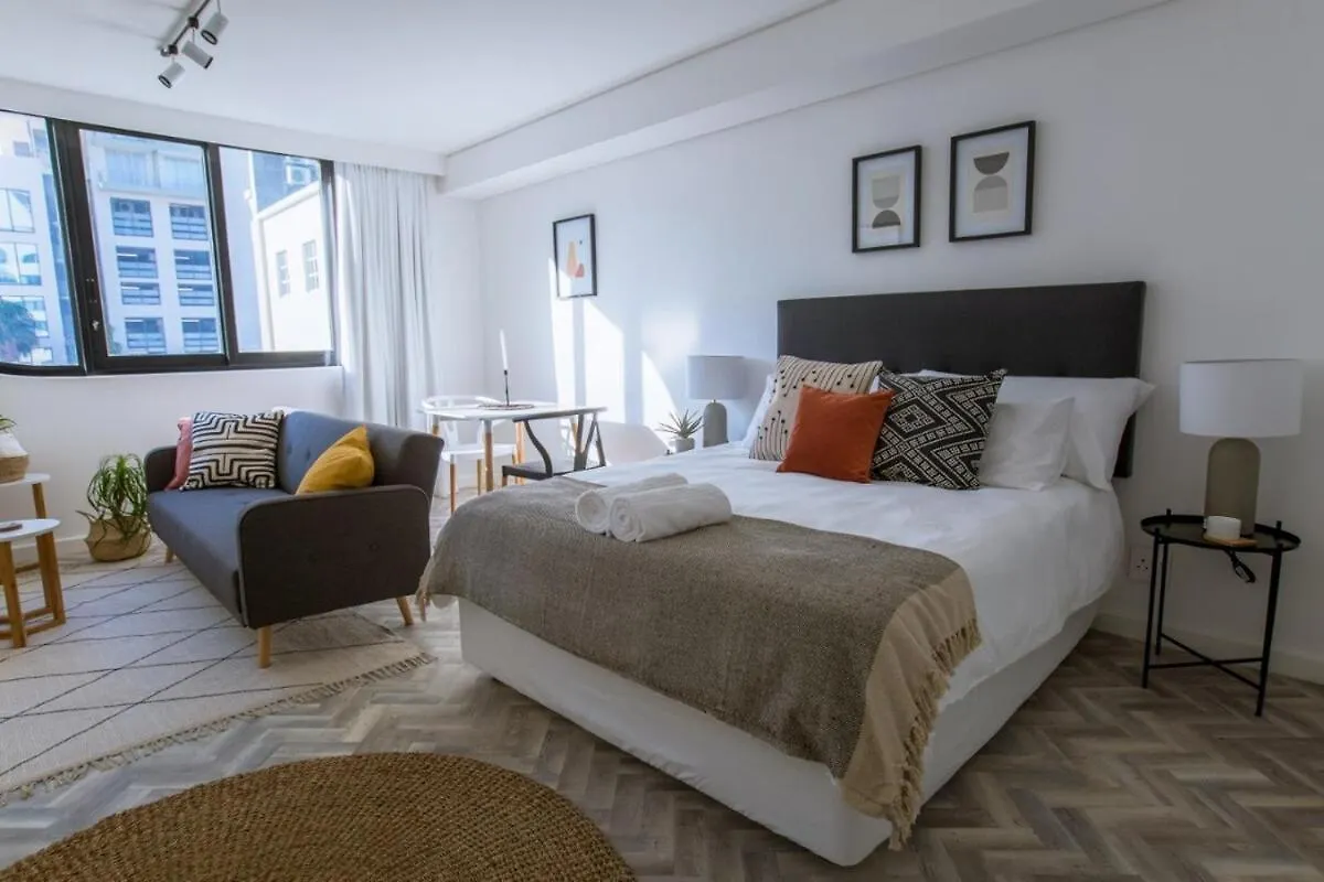 Apartamento Stylish, Modern, Walk To Restaurants And Cbd Ciudad del Cabo